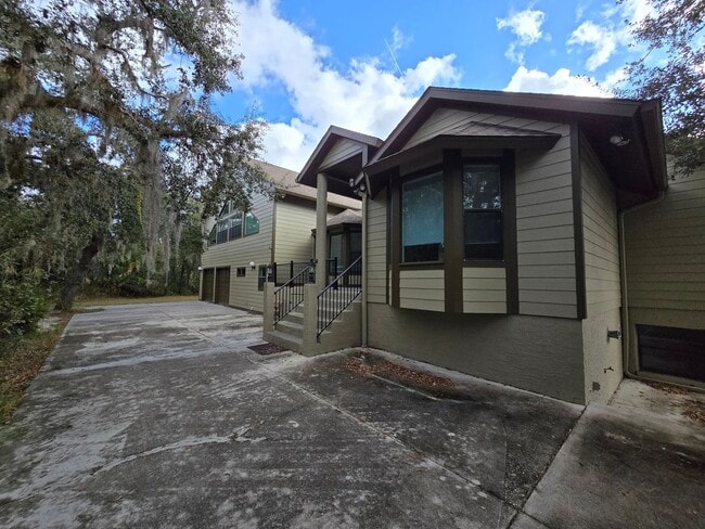 Photo - Rarely Available 3 bed/ 2 bath in Hidden River in Myakka