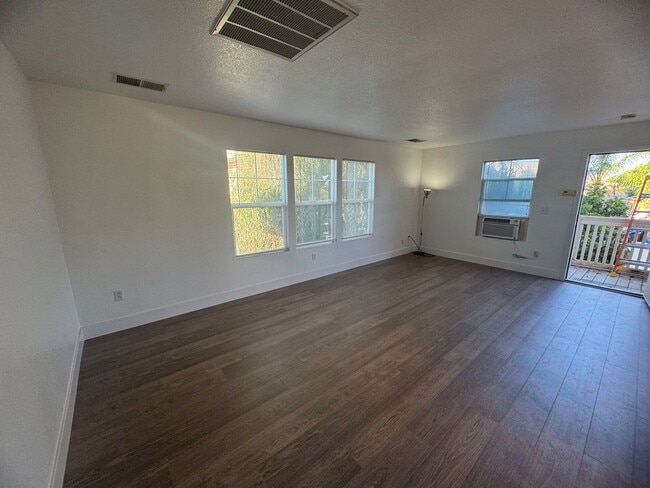 Photo - Studio with All Utilities Included!