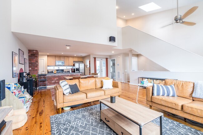 Photo - 1304 Arthur St