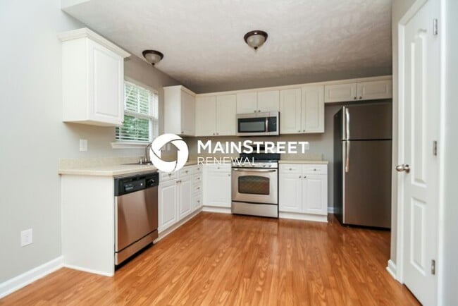 Photo - 4 Bedroom Pet-Friendly Home in Spring Hill, TN with Main Street Renewal
