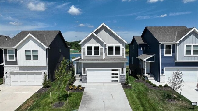 Building Photo - 8708 SW Brickell Dr