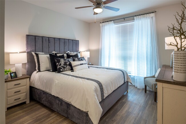 Photo - 1616 Partnership Way Unidad 1316