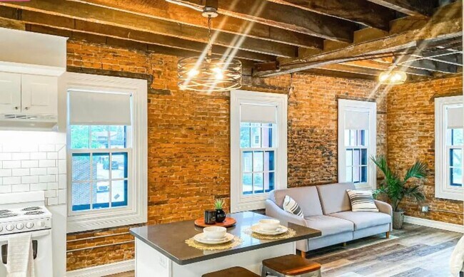 Photo - 2 S Portland St Unidad Industrial Loft