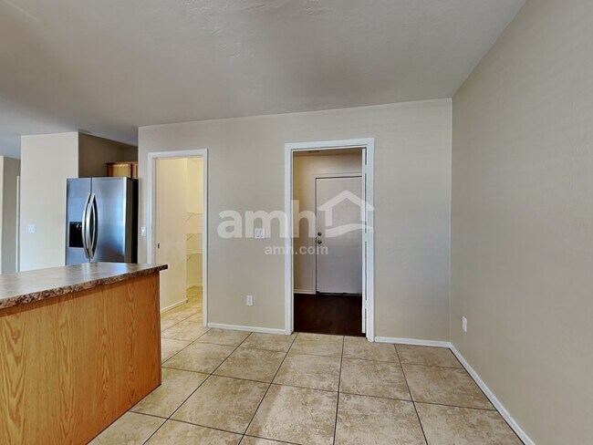 Photo - 3250 W Jessica Ln