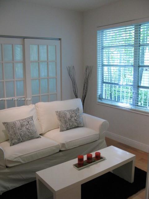 1525 Meridian Ave Unit 109