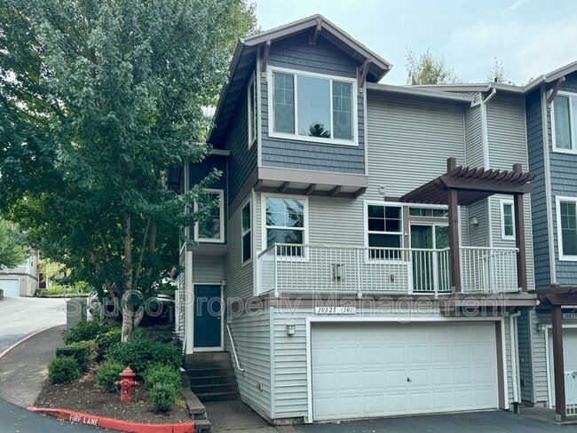 Building Photo - 10825 SW Canterbury Ln Unit 101 Rental