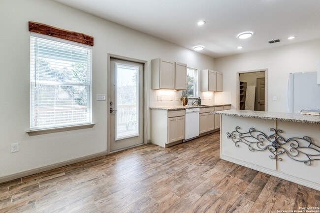 2336 Hornsby