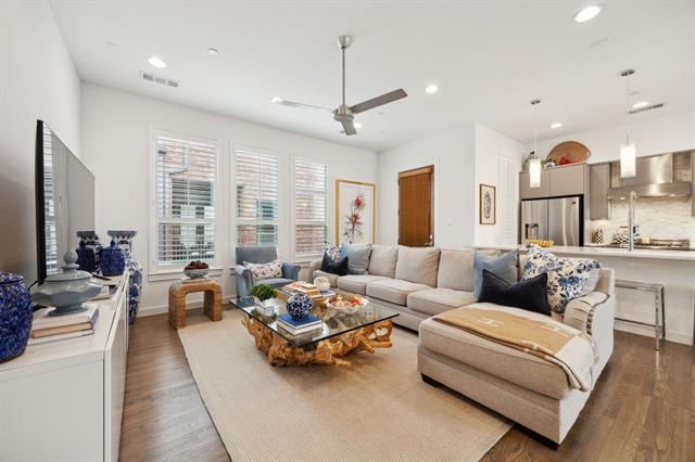 Photo - 5015 Manett St Unidad 104