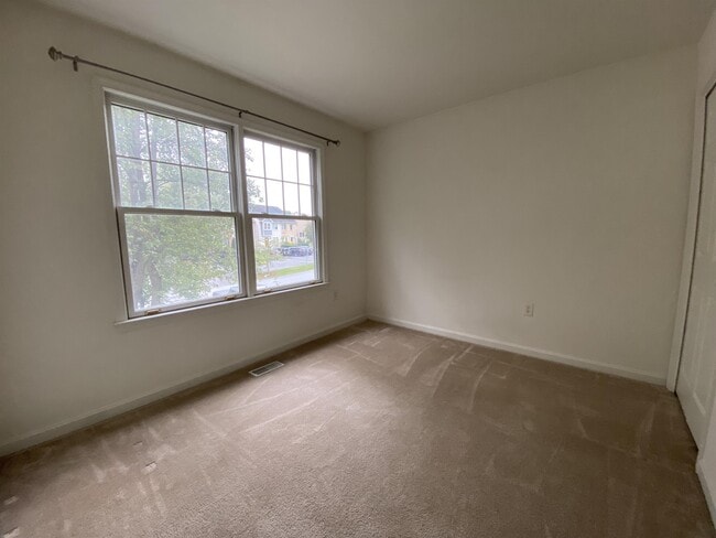 Photo - 211 Morningside Dr