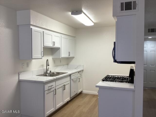 Photo - 43437 30th St W