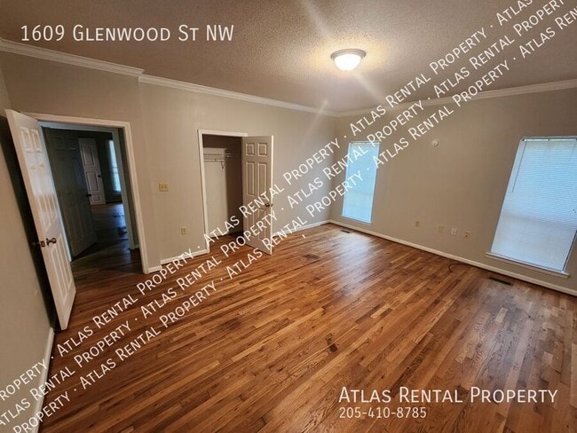Photo - 1609 Glenwood St NW