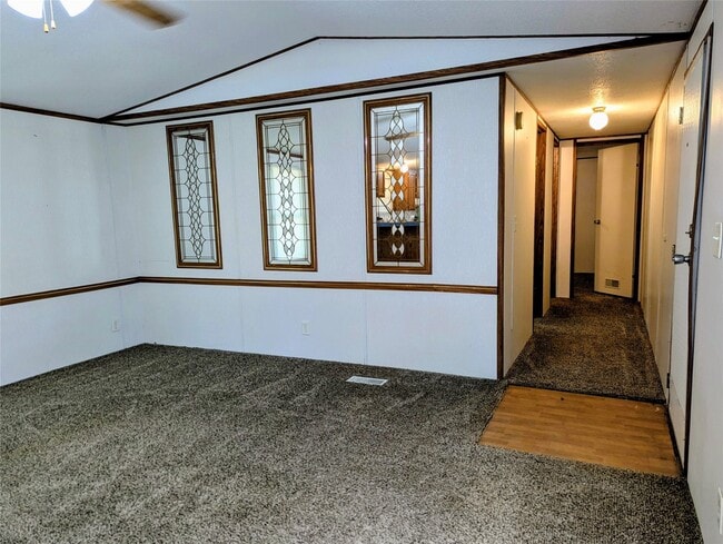 Photo - 560 Meridian