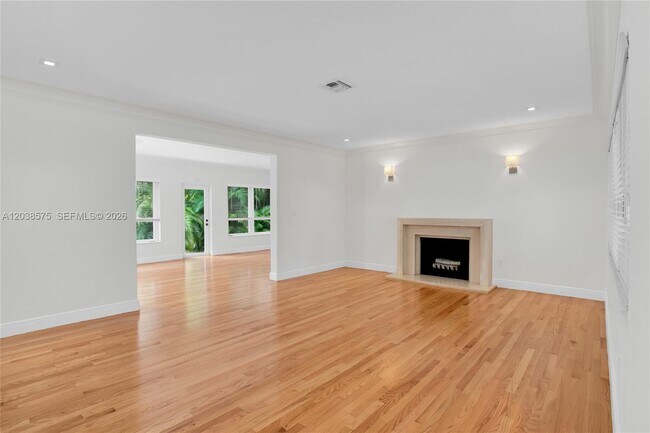 Photo - 1100 S Alhambra Cir