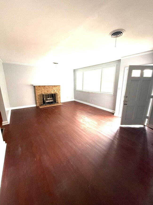 Photo - ** 4 bed 2 bath located in Morningview ** Call 334-366-9198 for a self showing