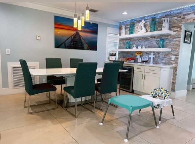 Photo - 1474 Cochran Dr