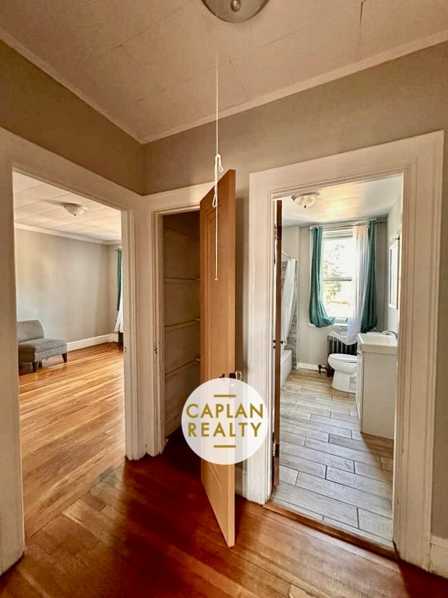 Photo - 94 Norton St Unit C3