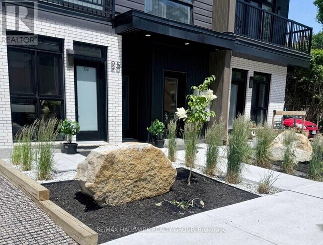 Photo - 25 Grant St Unit 202