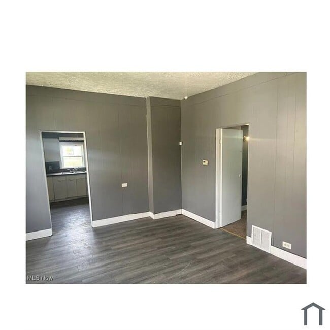 Photo - 7612 Colgate Ave