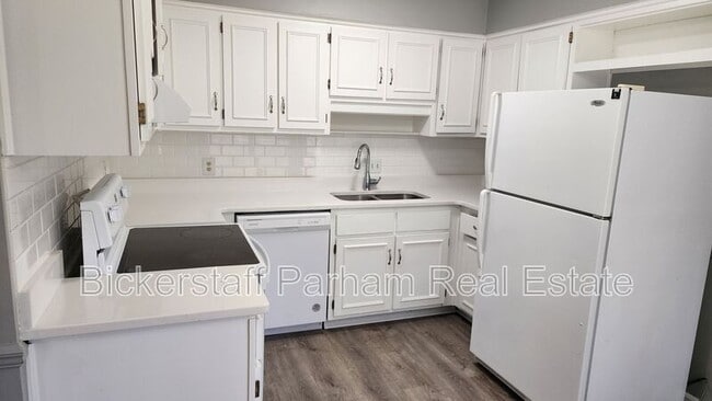 Photo - 5332 Olliff Ln