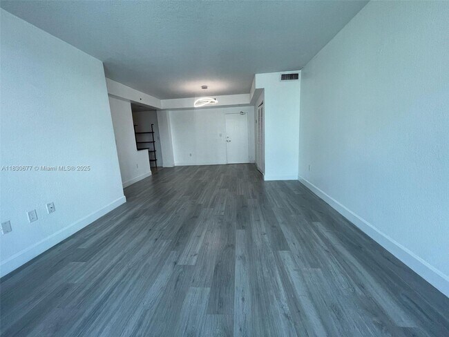 Photo - 7501 E Treasure Dr Unit 2L