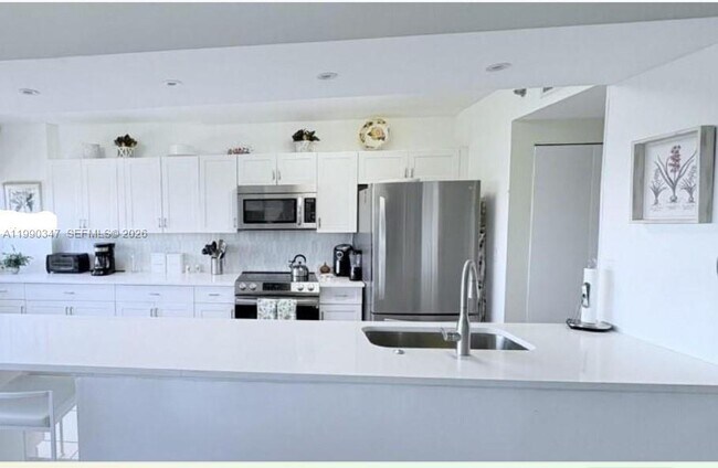 Photo - 20185 E Country Club Dr Unit 405