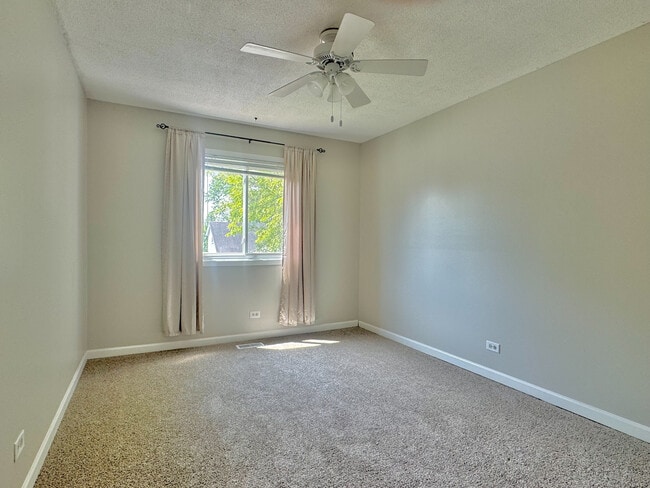 Photo - 3302 Acorn Ct