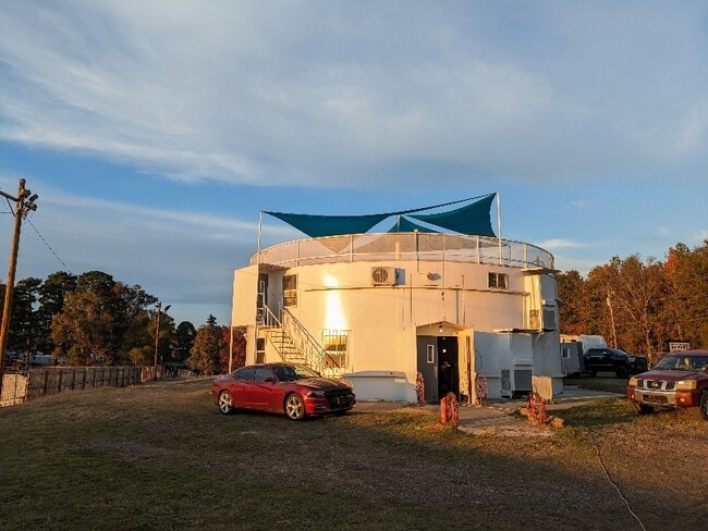 Building Photo - 526 Allen Dr