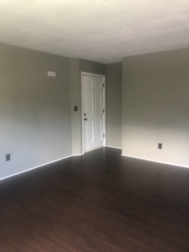 sala de estar - 730 Clevio St