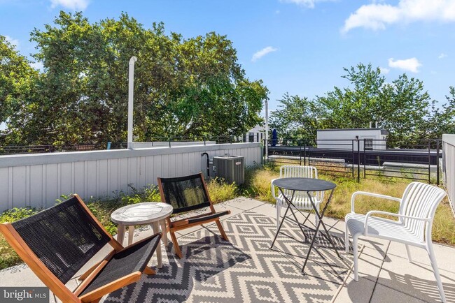 Photo - 815 Perkiomen St