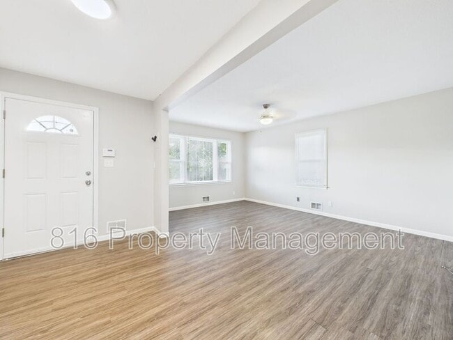 Photo - 3469 N 27th St