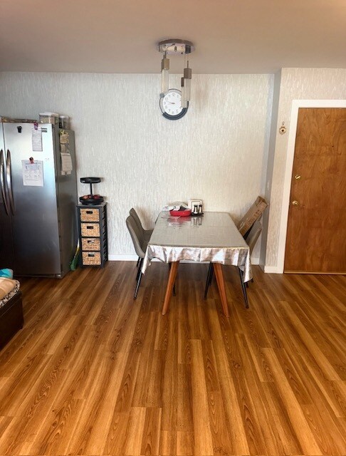 5460 White Oak Ave Unit G201