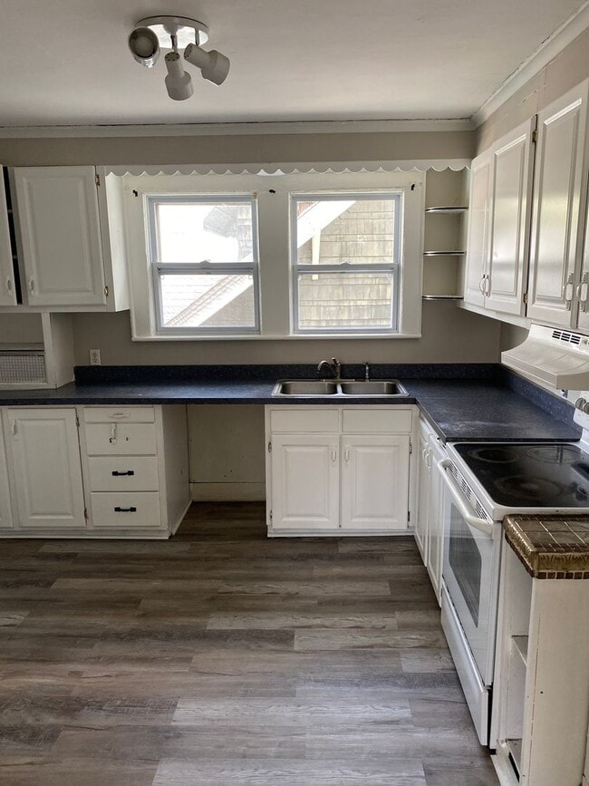 Photo - 1145 Sanderson Ave Unit 2F