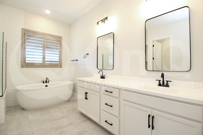 Photo - 4411 W Park View Ln