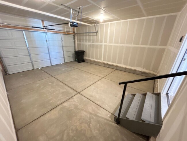 Photo - Pet Friendly Dr Horton Home