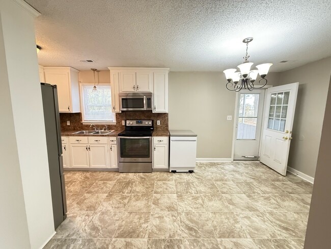 Photo - 101 Southridge Dr