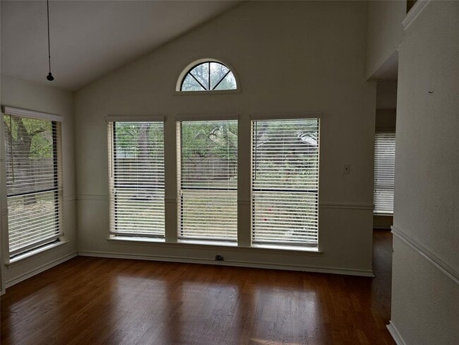 Photo - 3008 Cat Claw Cove