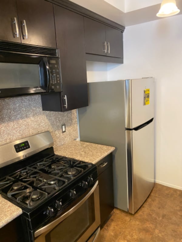 Photo - 1224 S Corning St Unidad 3