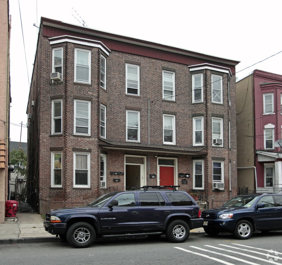 Photo - 266-268 2nd St