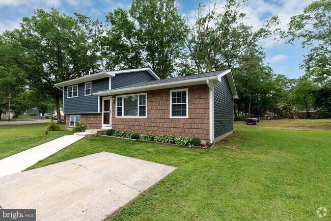 Building Photo - 1409 Brown Rd Rental