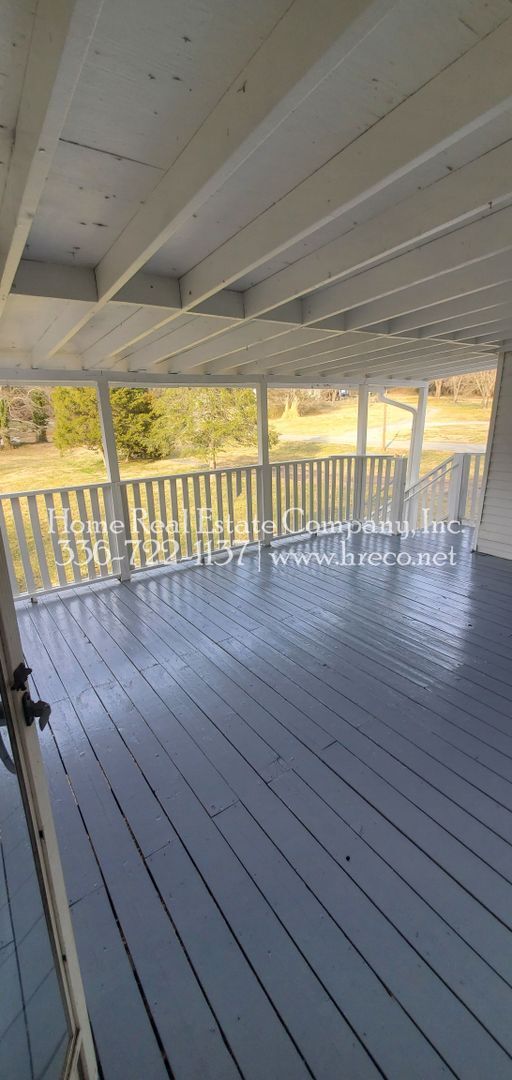 Photo - 2047 W Clemmonsville Rd