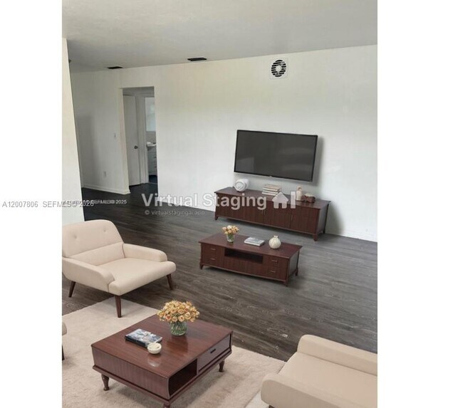 Photo - 1931 NE 168th St Unit 3