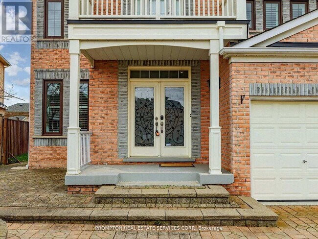 Photo - 18 Bridleford Ct