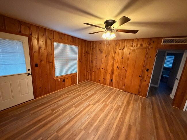 Photo - 2530 Baylor Ave