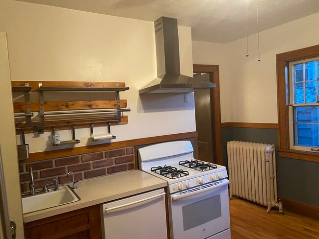 Photo - 138 Cecil St SE Unit 138 Cecil St SE