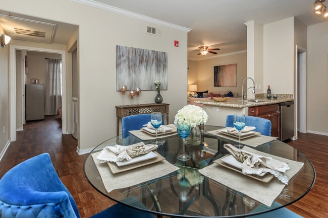 Montecito Pointe Apartments