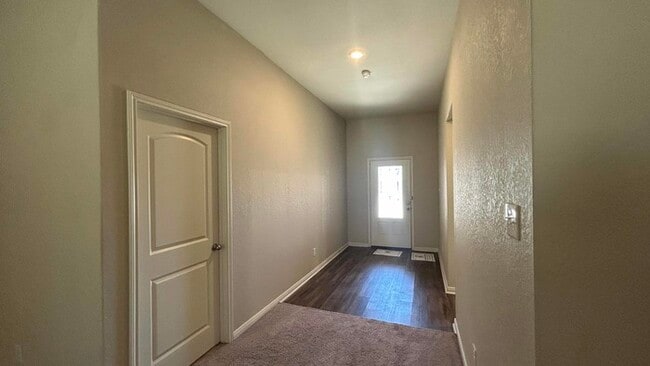 Photo - 6312 Juniper Vw