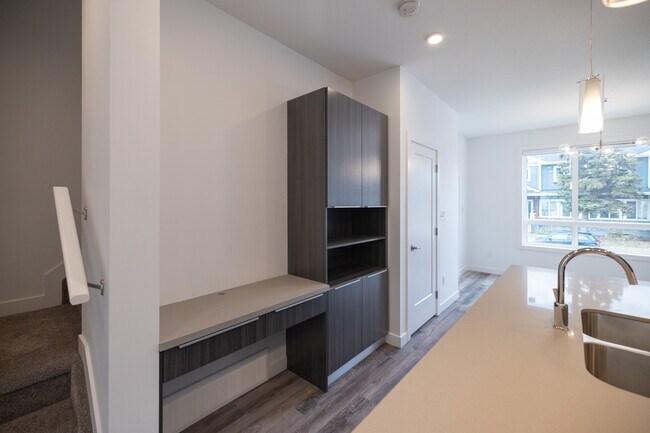 Photo - 15043-15094 94 Ave NW Unit Main 3