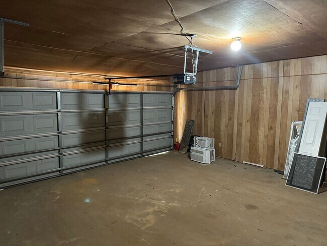 Photo - 3/1/2 Garage  1 ac House