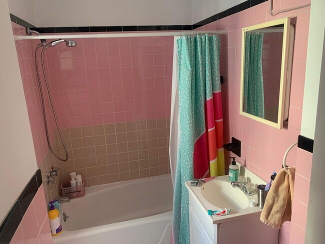 Photo - 84 Walker St