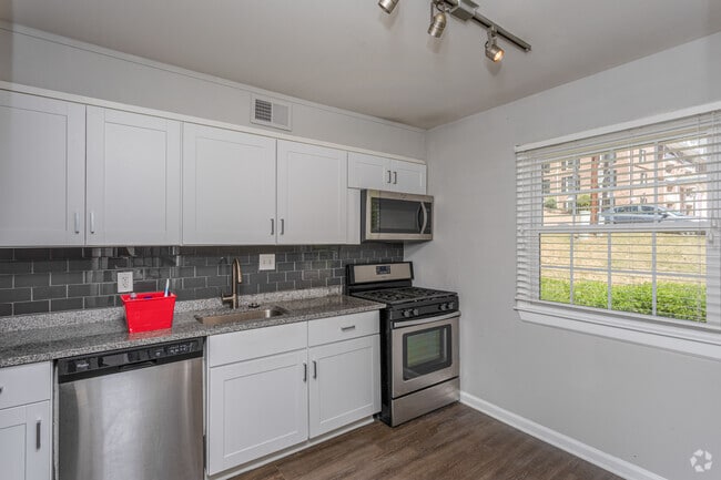 2HAB, 1.5BA - 1,147 ft² - ReNew Druid Hills